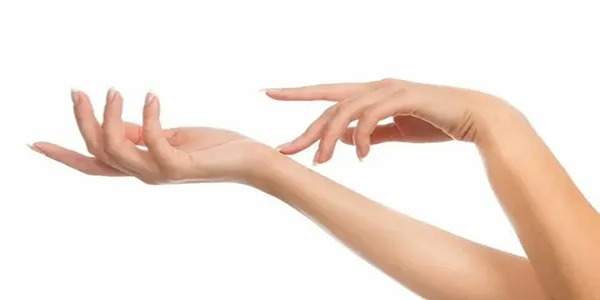 تصویر 2 از قیمت خرید کرم مرطوب کننده دست لدورا + فروش ویژه